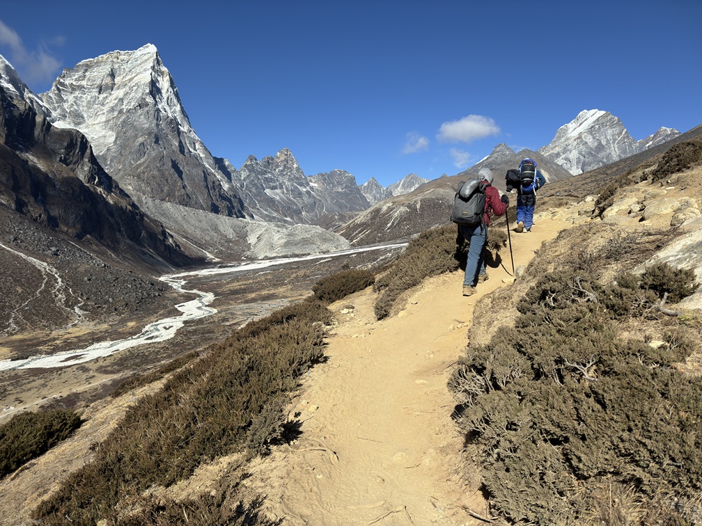 Wanderung nach Lobuche