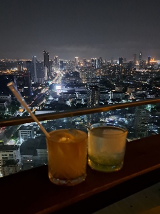 Blue District Bar im JC Kevin